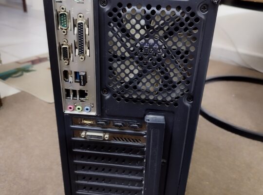 Slightly Used Gaming Desktop + Samsung 27â LED Monitor + FREE Steering Wheel Set! ð¥