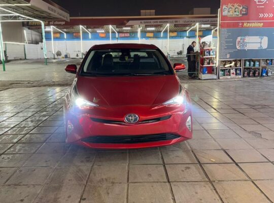 PRIUS Good condition 2018