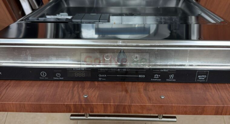 Electrolux Built-In Dishwasher | Excellent Condition