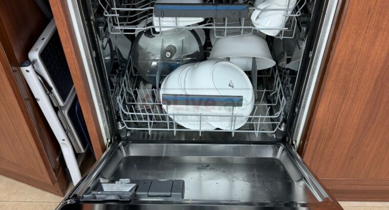 Electrolux Built-In Dishwasher | Excellent Condition