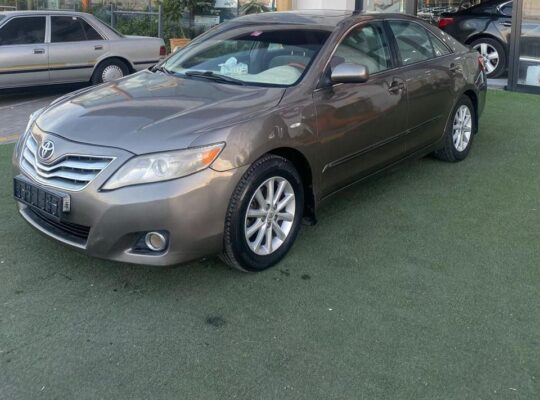 TOYOTA CAMRY GLX 2011 FOR SALE